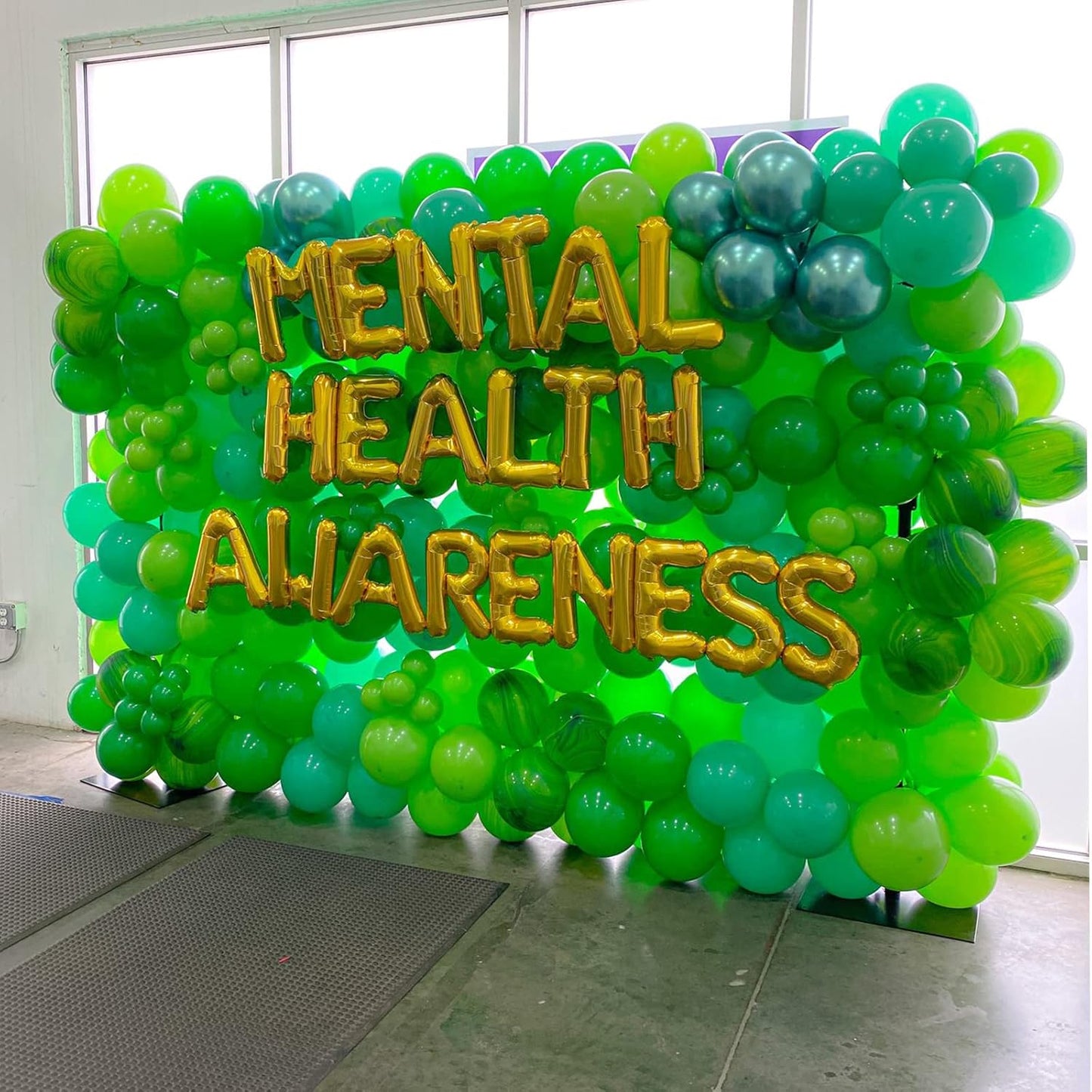 130pcs Green Balloons Different Sizes 18" 12" 10" 5" Party Latex Balloons for Birthday Dinosaur Baby Shower St. Patrick's Day Summer Jungle Forest Safari Party Decorations