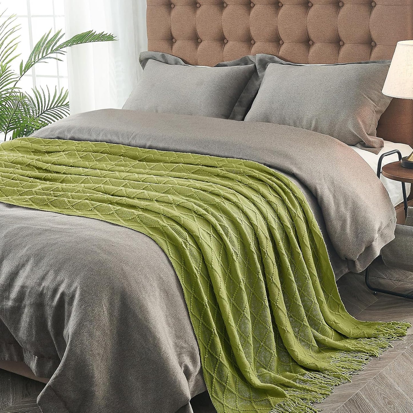 inhand Knitted Throw Blanket for Couch and Bed, Soft Living Room Home Decor Knitted Blanket with Tassel, Outdoor Lightweight Breathable Summer Blanket, Farmhouse Warm Woven Decorative, 50"x60"